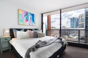 Yarra River Retreat - A Central Gateway on Flinders